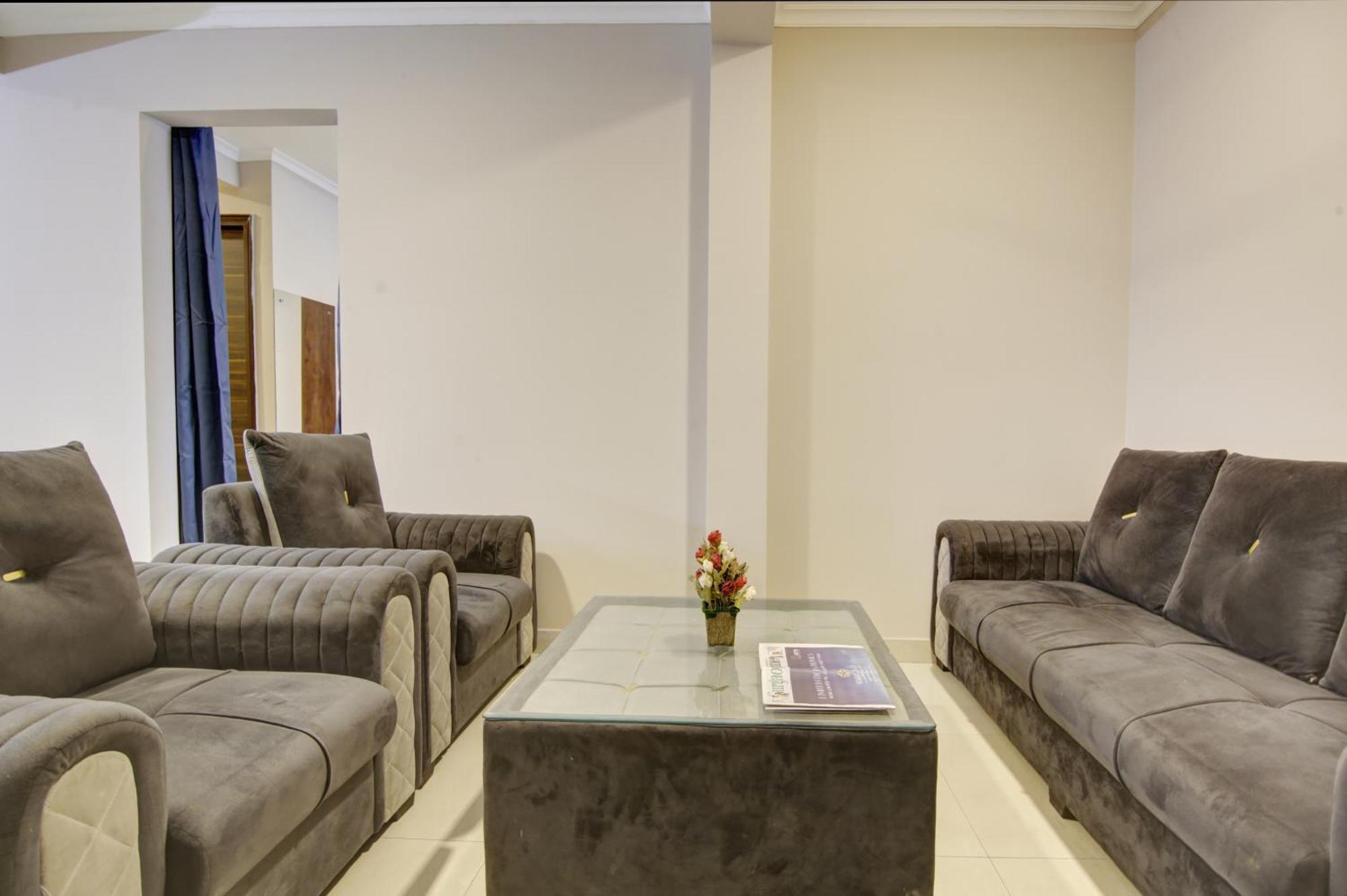 Limewood Stay - Executive Huda City Center Гургаон Екстериор снимка
