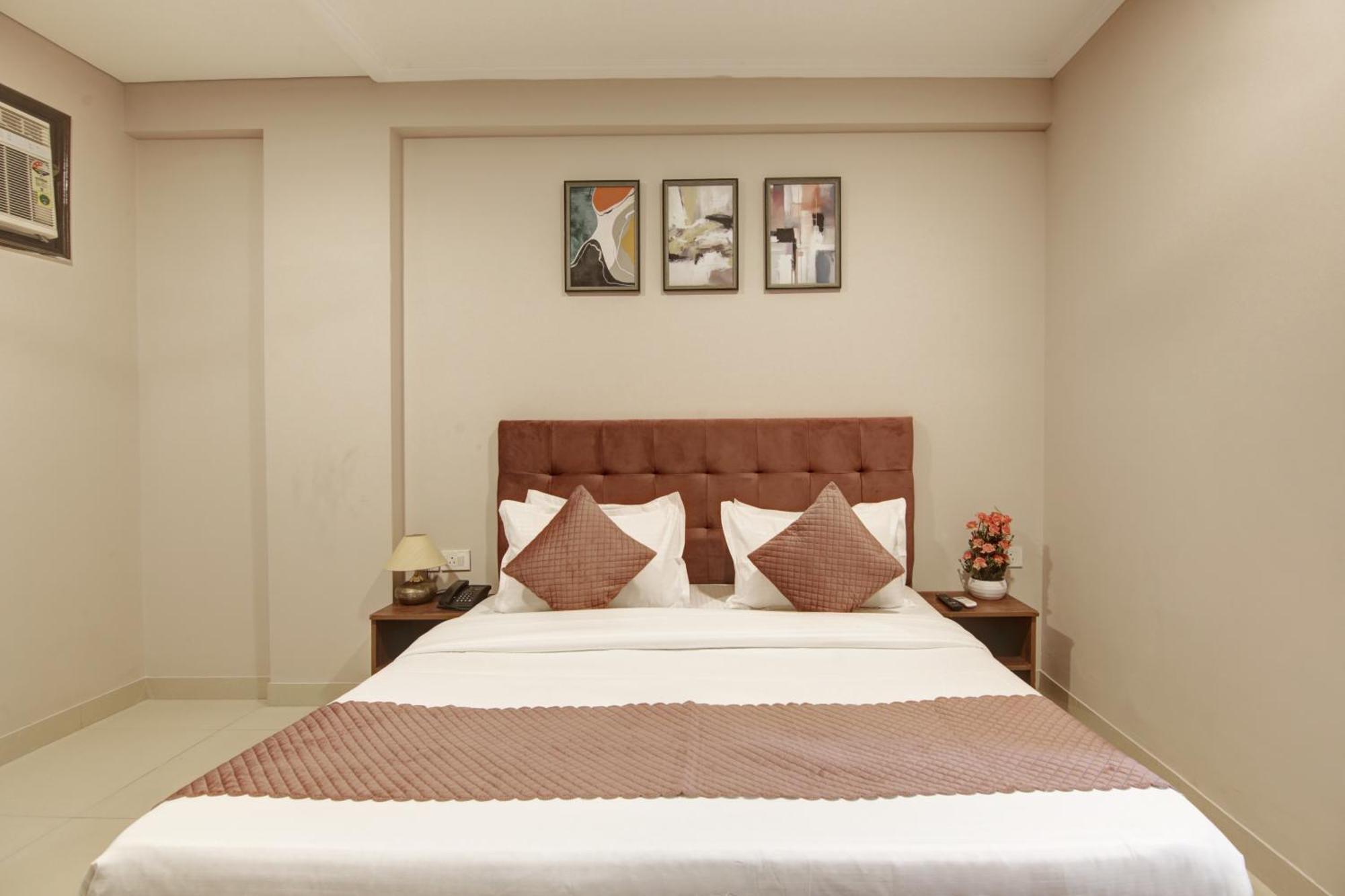 Limewood Stay - Executive Huda City Center Гургаон Екстериор снимка