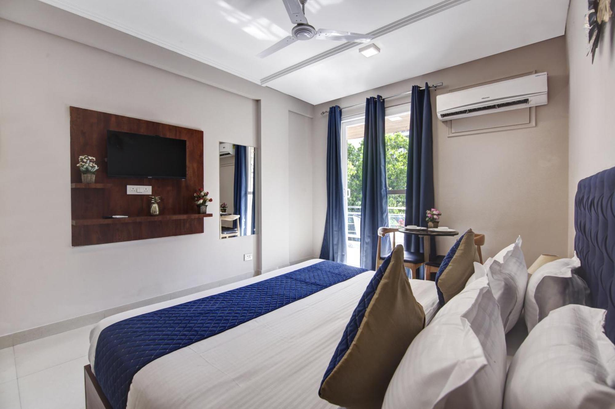 Limewood Stay - Executive Huda City Center Гургаон Екстериор снимка