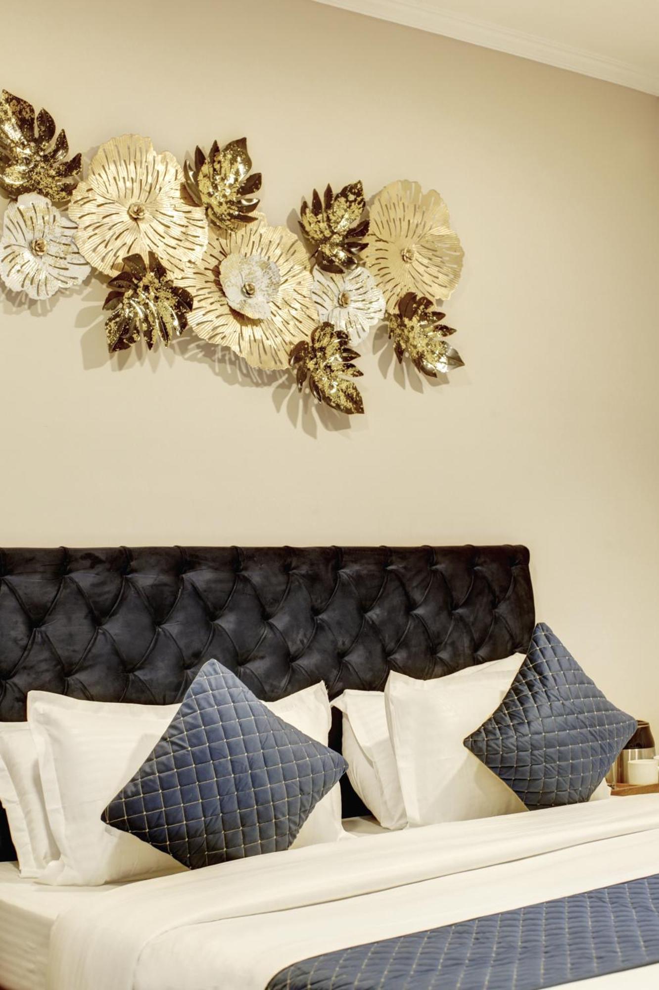 Limewood Stay - Executive Huda City Center Гургаон Екстериор снимка